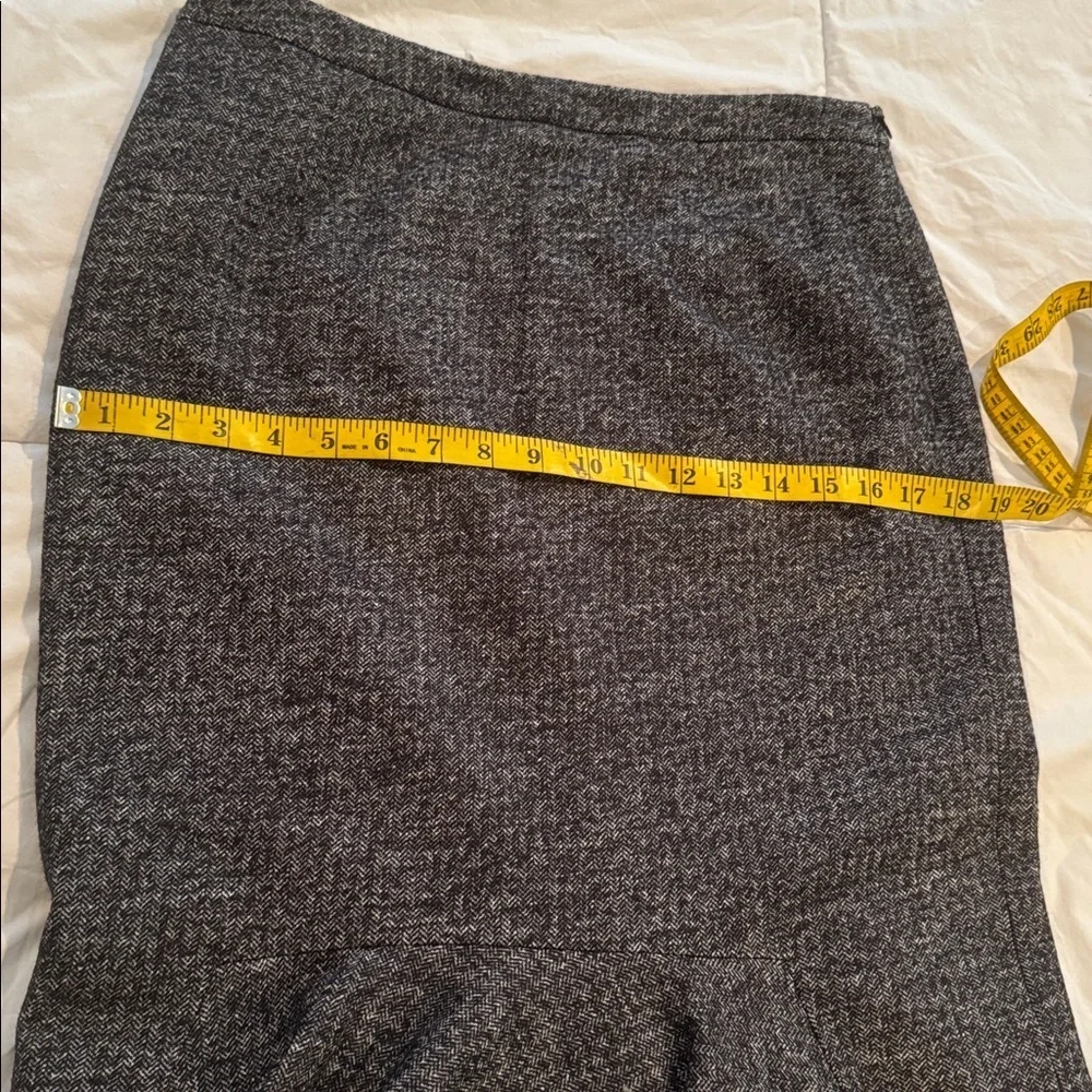 Don Caster NWT 🔥sale🔥black gray and white skirt